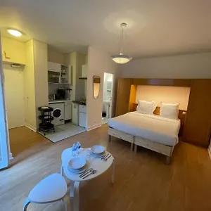 Cité Bergère , Paris France